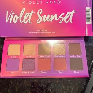 Violet Voss Eyeshadow Palette - Surprise Beauty Gift with Purchase!